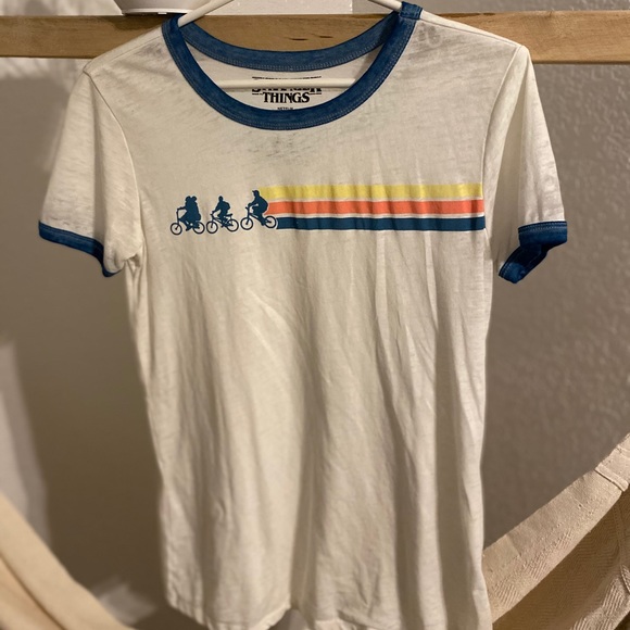 Stranger Things t-shirt - Picture 1 of 3